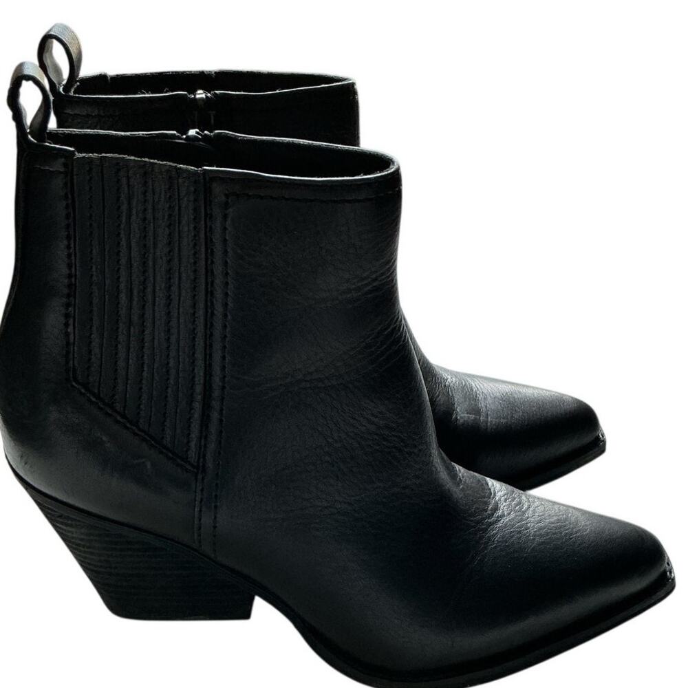 Zodiac Robyn Black Chelsea Boot with Western Styling Women's Size 10